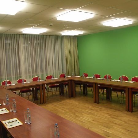 Ckm Centrum Konferencyjne Mazowsze Otrębusy Extérieur photo